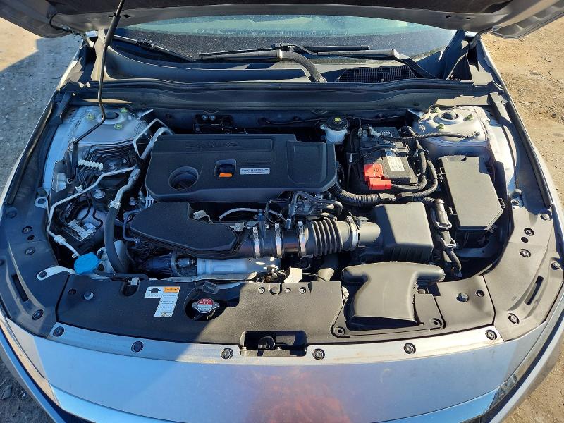 1HGCV2F53KA018990