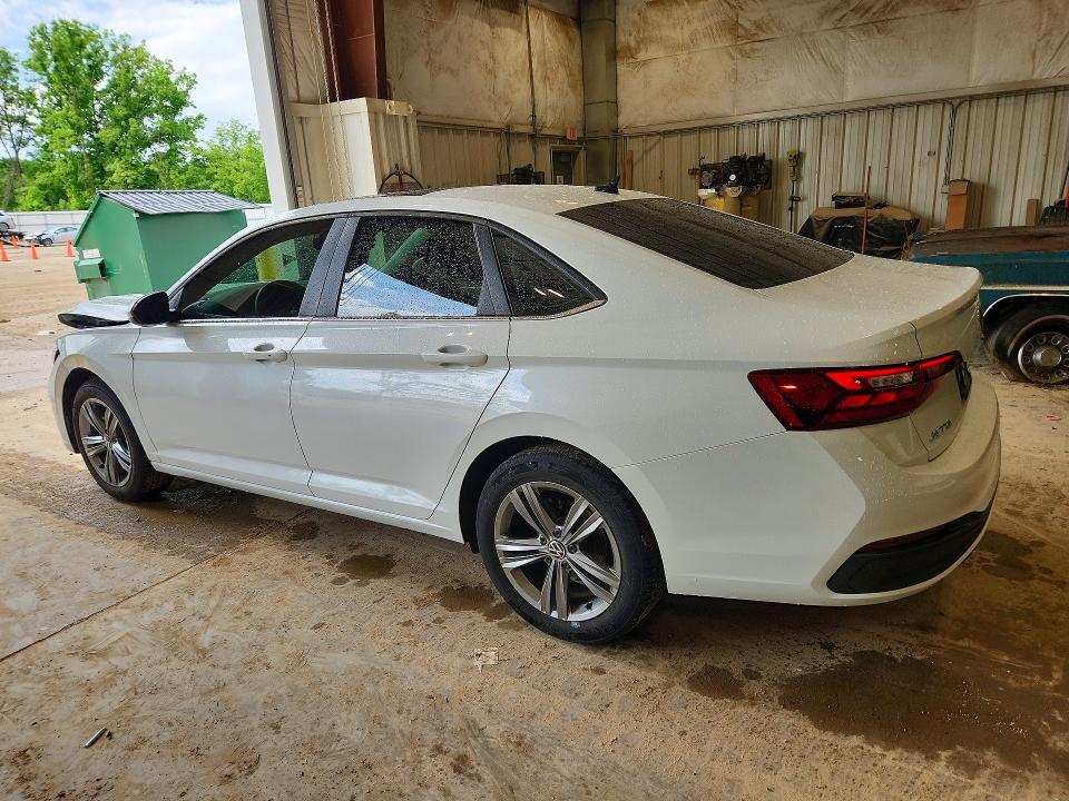 3VW7M7BU4RM038897