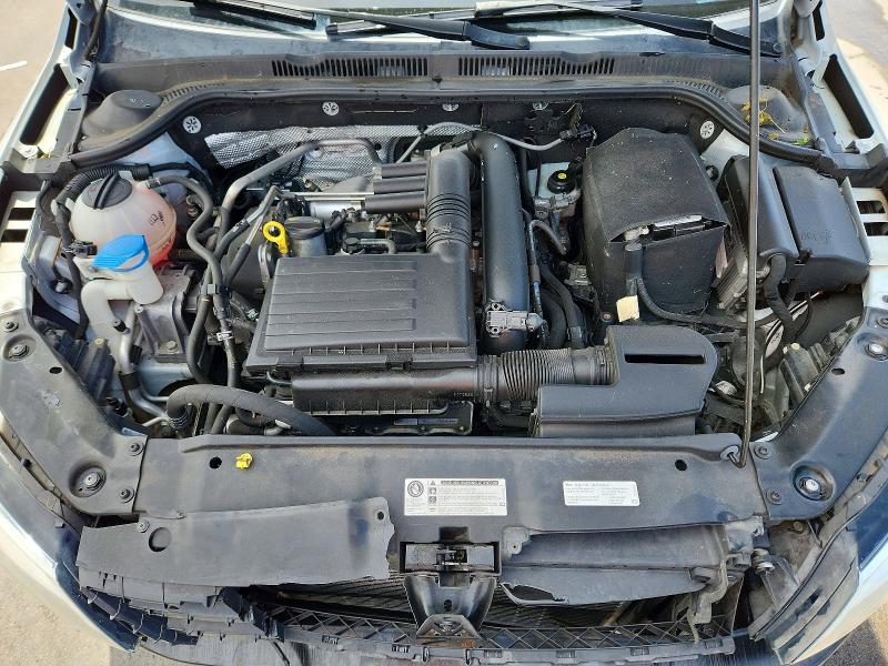3VW2B7AJ4HM405139