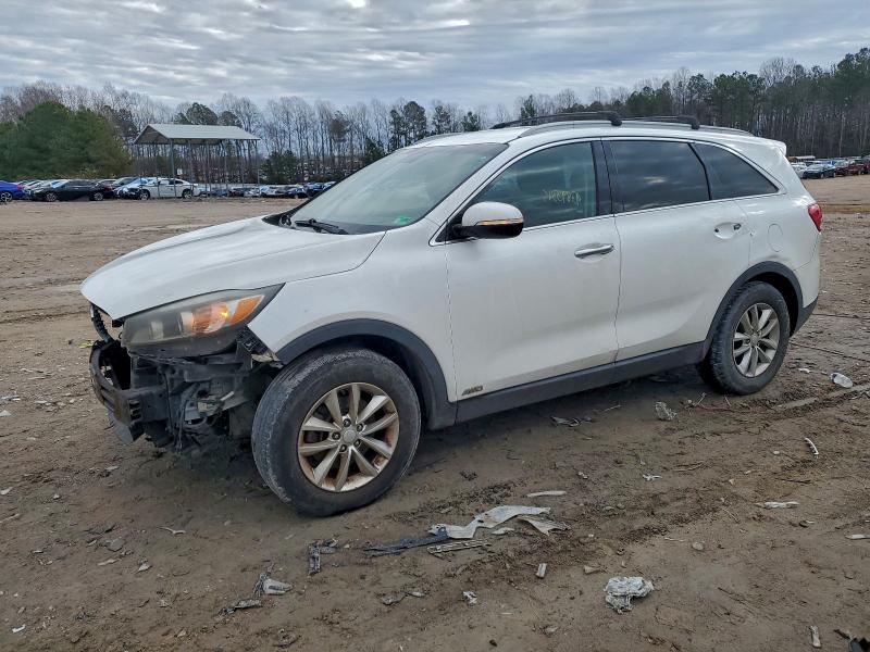 2016 KIA SORENTO LX — VIN 5XYPGDA32GG037081