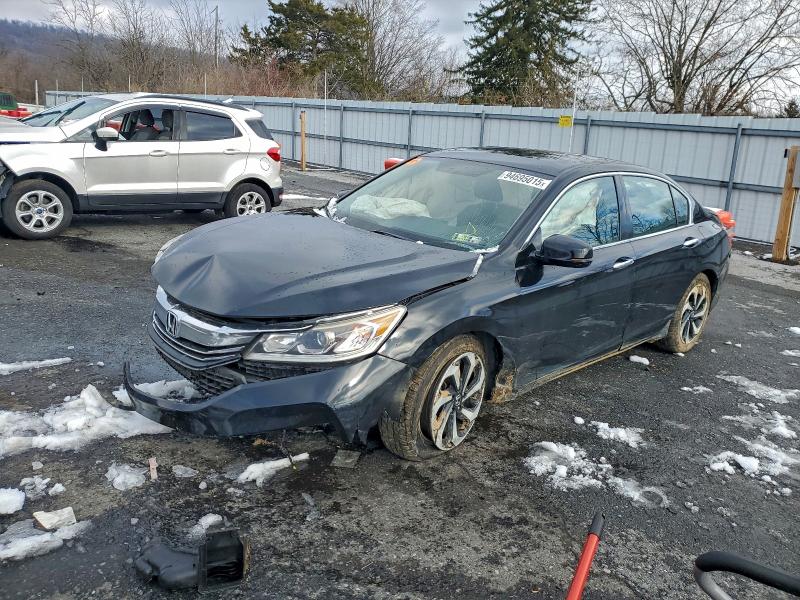 2017 HONDA ACCORD — VIN 1HGCR2F75HA177802