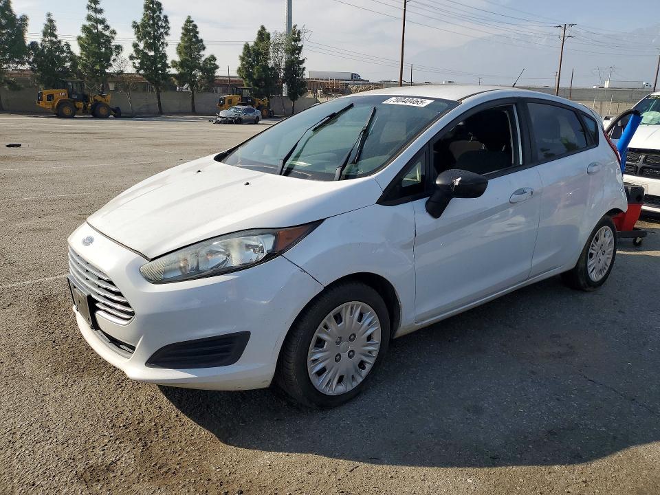 2015 FORD FIESTA — VIN 3FADP4TJ2FM176455
