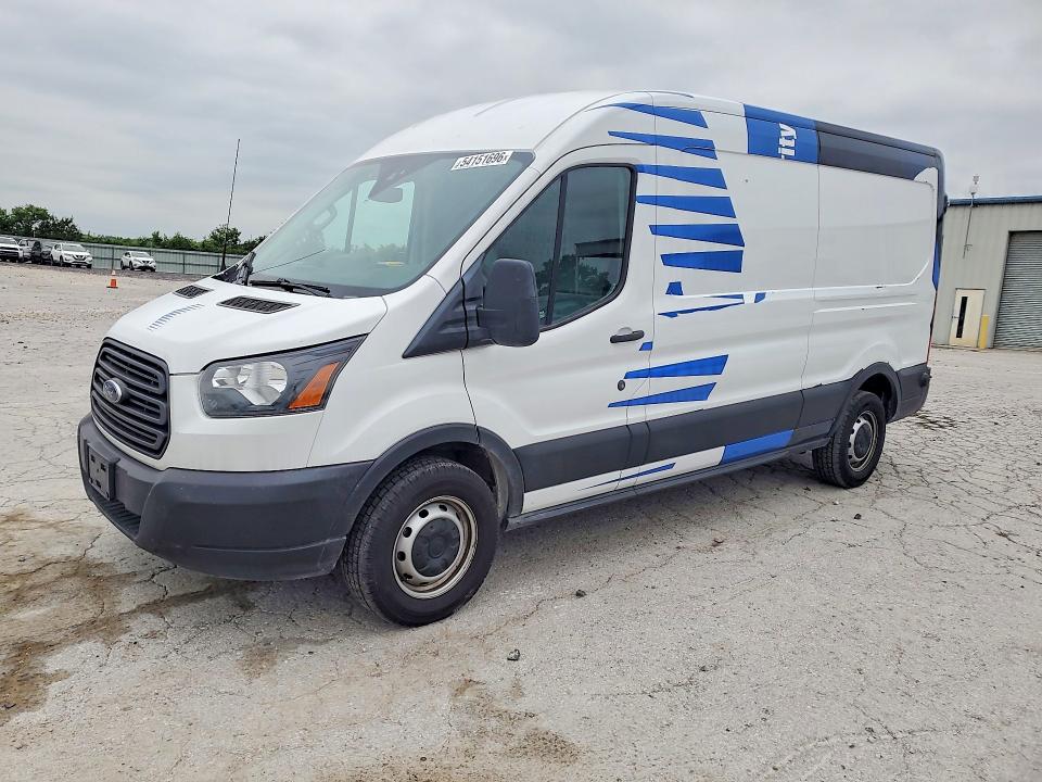 1FTYR2CMXKKA51824