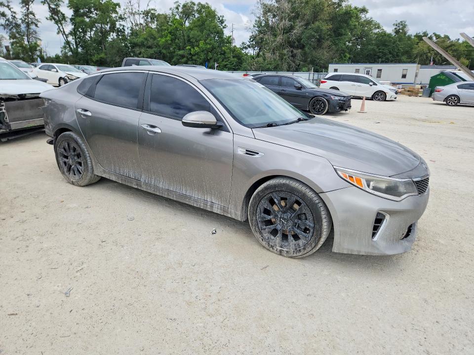 5XXGT4L32HG121870