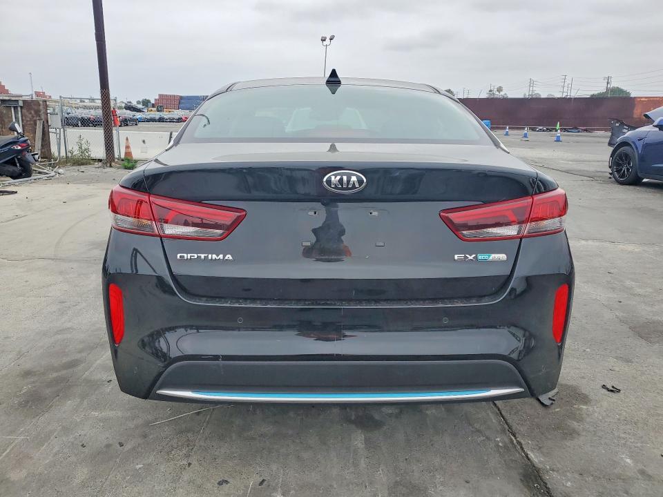 KNAGV4LD6L5037015