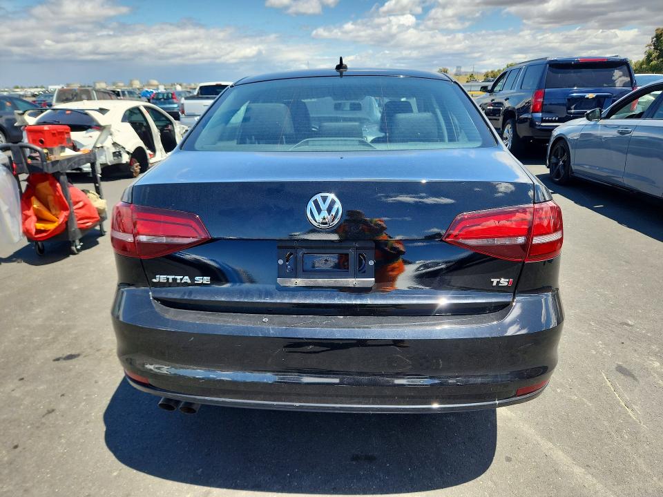 3VWDB7AJ9HM204524