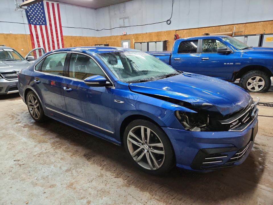 1VWDT7A32HC012748