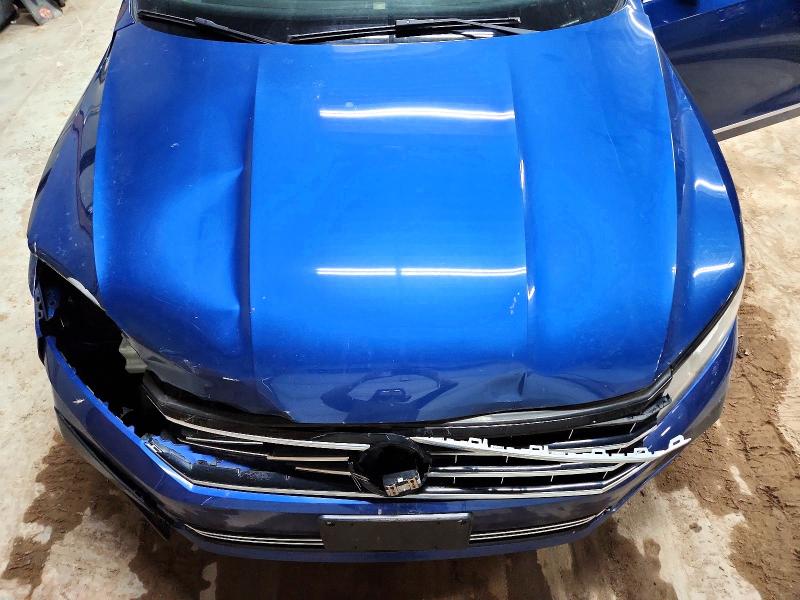1VWDT7A32HC012748
