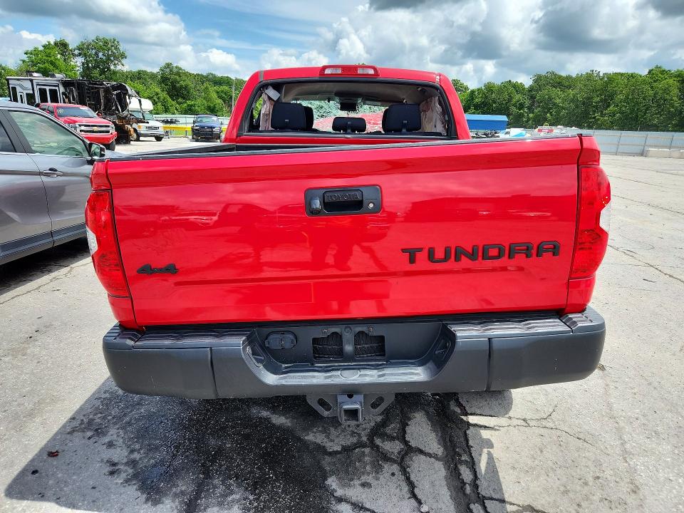5TFDW5F15GX552060