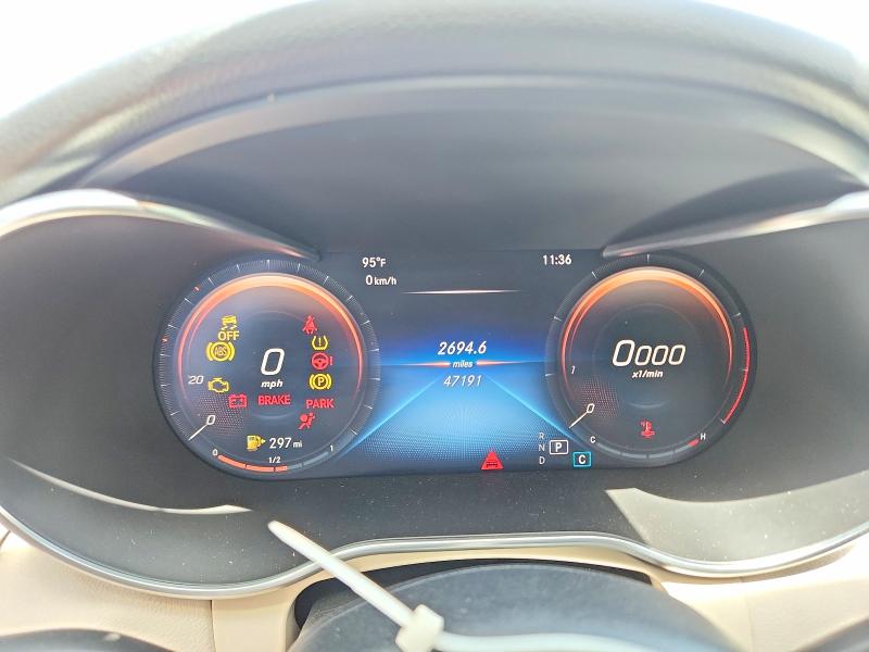 W1KWF8DB8MR638118
