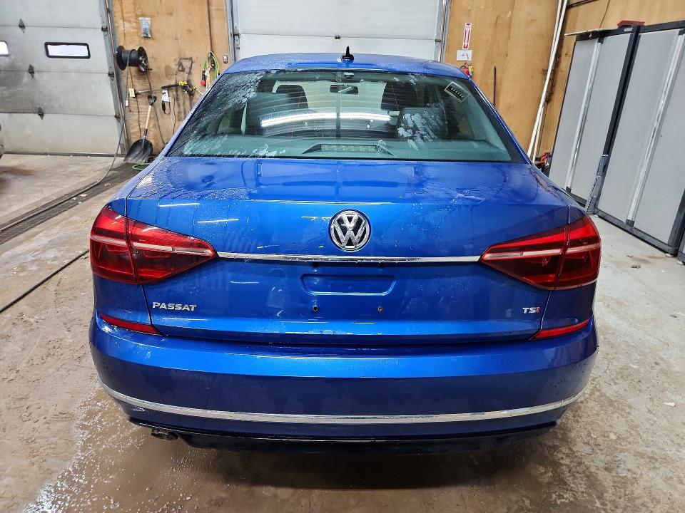 1VWDT7A32HC012748