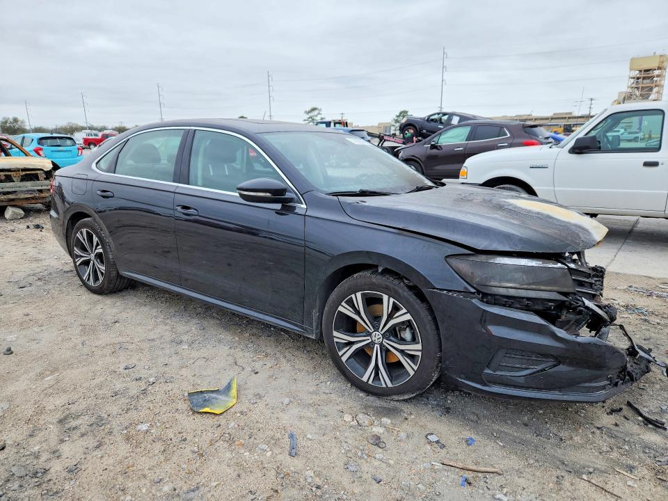 1VWSA7A32MC003717