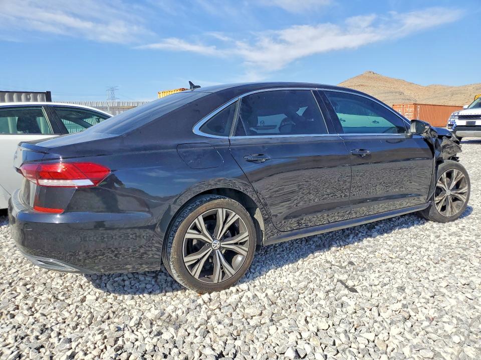 1VWSA7A39NC008902