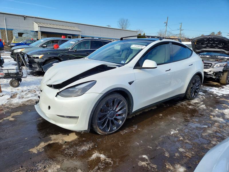 2023 TESLA MODEL Y — VIN 7SAYGDEF4PF663086