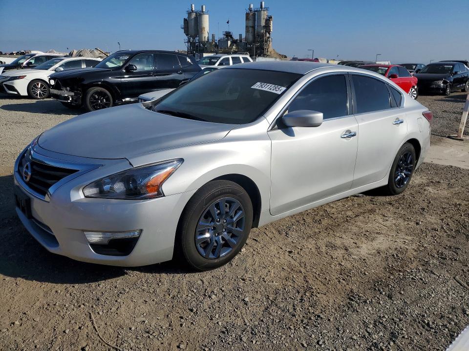 2015 NISSAN ALTIMA — VIN 1N4AL3AP1FC183978