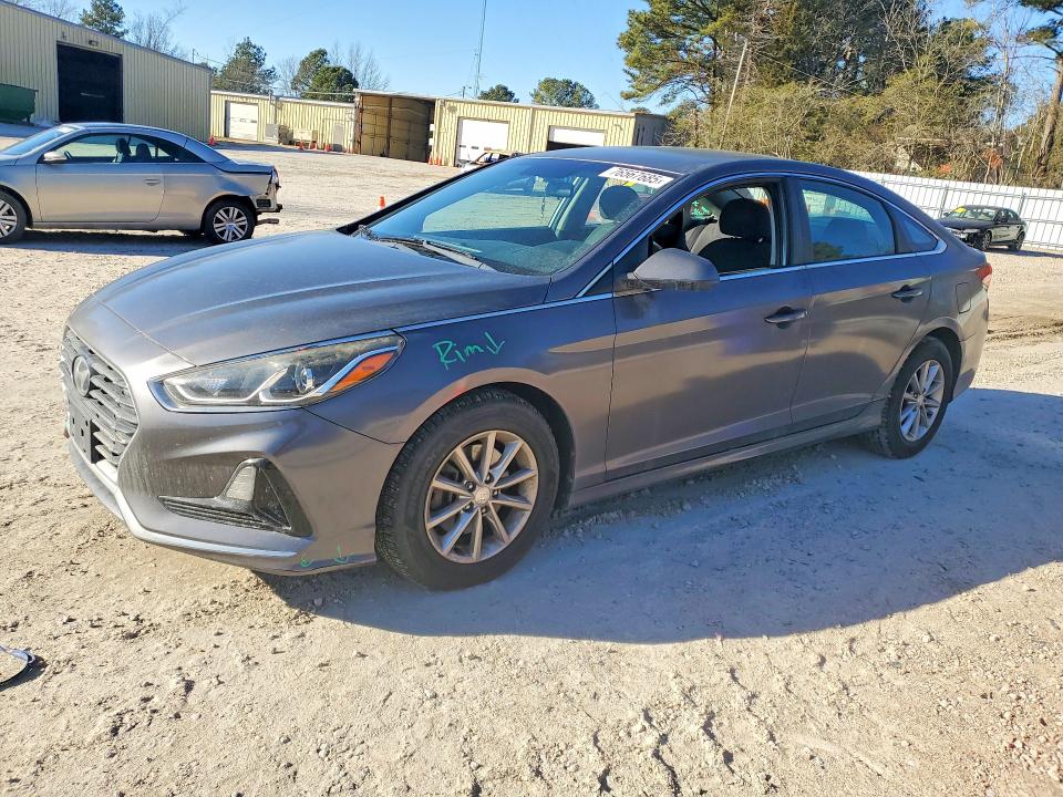2018 HYUNDAI SONATA — VIN 5NPE24AF6JH676497