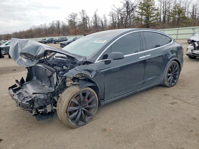 2020 TESLA MODEL X — VIN 5YJXCBE46LF262530
