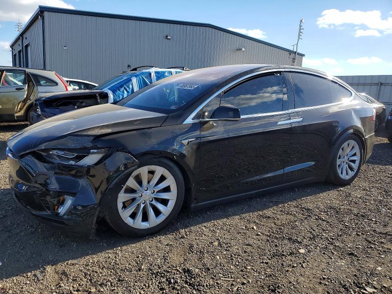 2017 TESLA MODEL X — VIN 5YJXCDE22HF049768