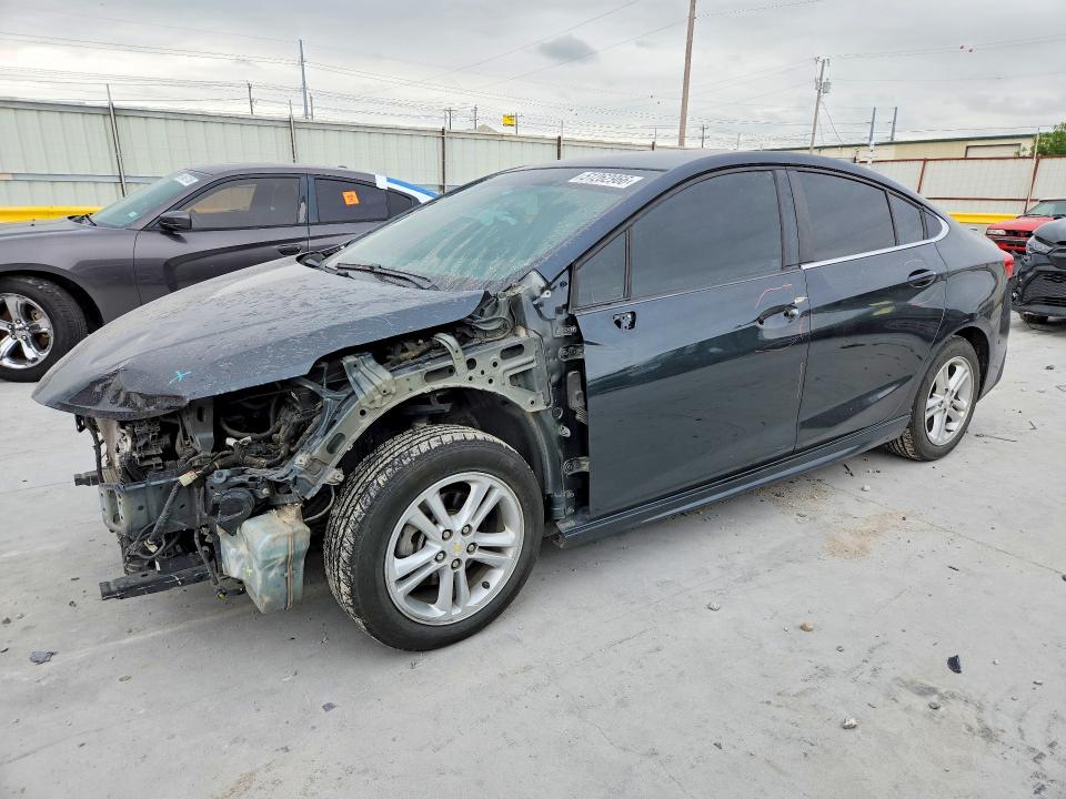 2018 CHEVROLET CRUZE — VIN 1G1BE5SM5J7146306