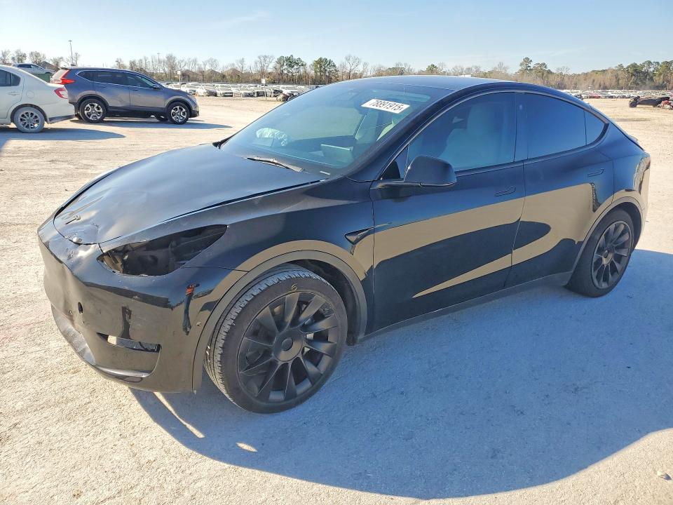 2021 TESLA MODEL Y — VIN 5YJYGDED0MF123256