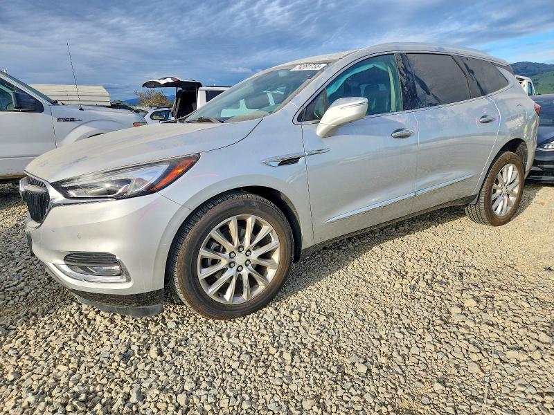 2018 BUICK ENCLAVE PR — VIN 5GAEVBKW0JJ194028