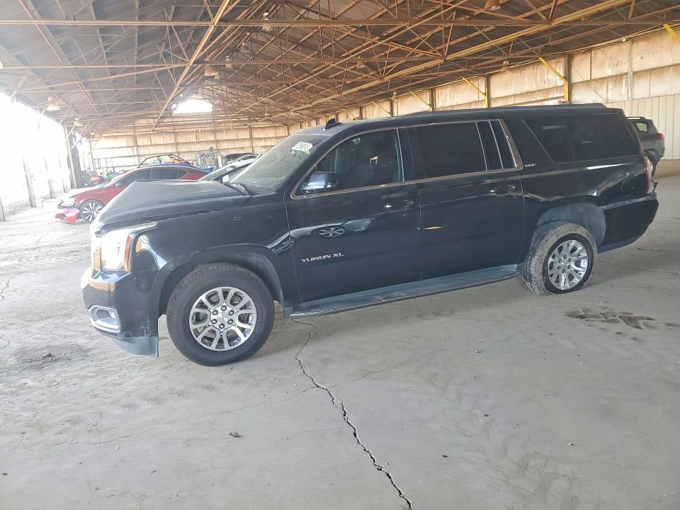 2017 GMC YUKON XL — VIN 1GKS2FKC7HR215156