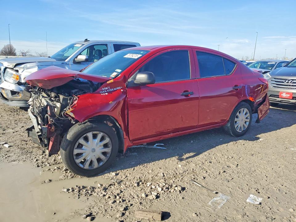 2015 NISSAN VERSA — VIN 3N1CN7AP8FL820375