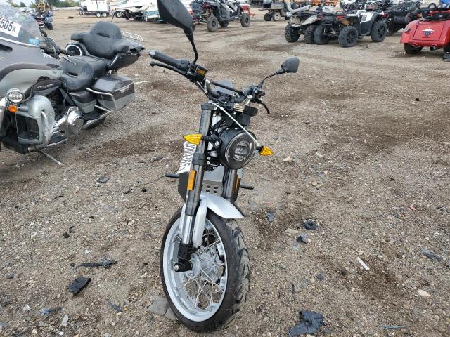 LB2S1MEF9MX000595