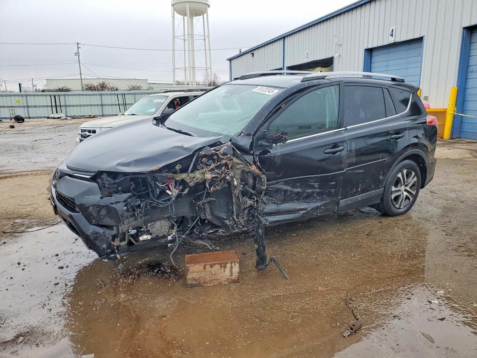 2018 TOYOTA RAV4 — VIN 2T3BFREVXJW824827