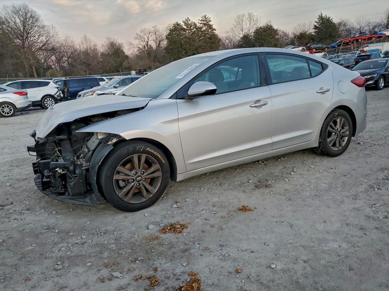 2018 HYUNDAI ELANTRA SE — VIN 5NPD84LF4JH384709
