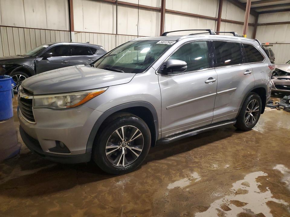 2016 TOYOTA HIGHLANDER — VIN 5TDJKRFH3GS279175