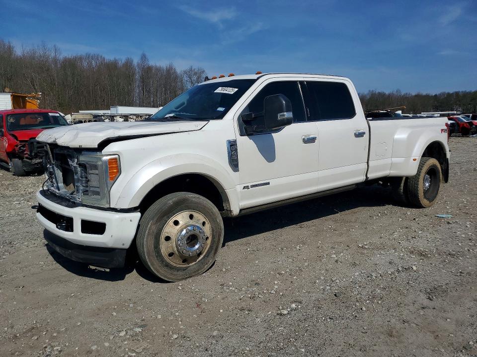 2019 FORD F450 — VIN 1FT8W4DT3KEF08949