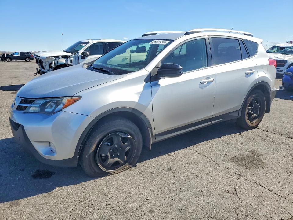 2015 TOYOTA RAV4 — VIN JTMBFREV8FJ048512