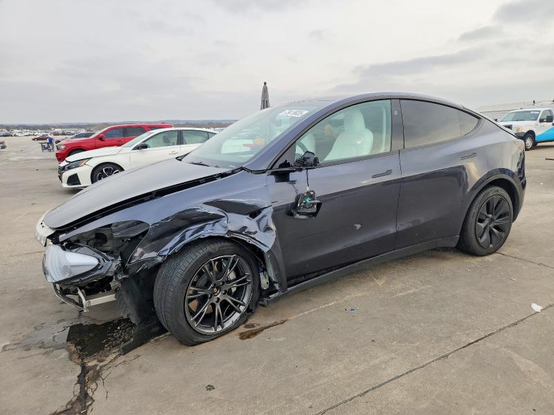 2025 TESLA MODEL Y — VIN 7SAYGDEEXSA365431