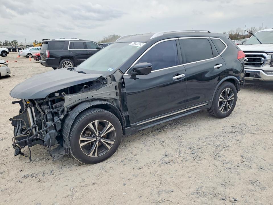 2017 NISSAN ROGUE — VIN JN8AT2MT5HW408714