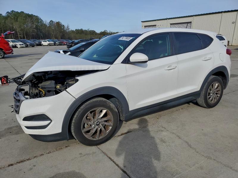 2017 HYUNDAI TUCSON SE — VIN KM8J23A49HU261242