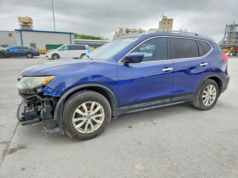 2017 NISSAN ROGUE — VIN 5N1AT2MT1HC840032