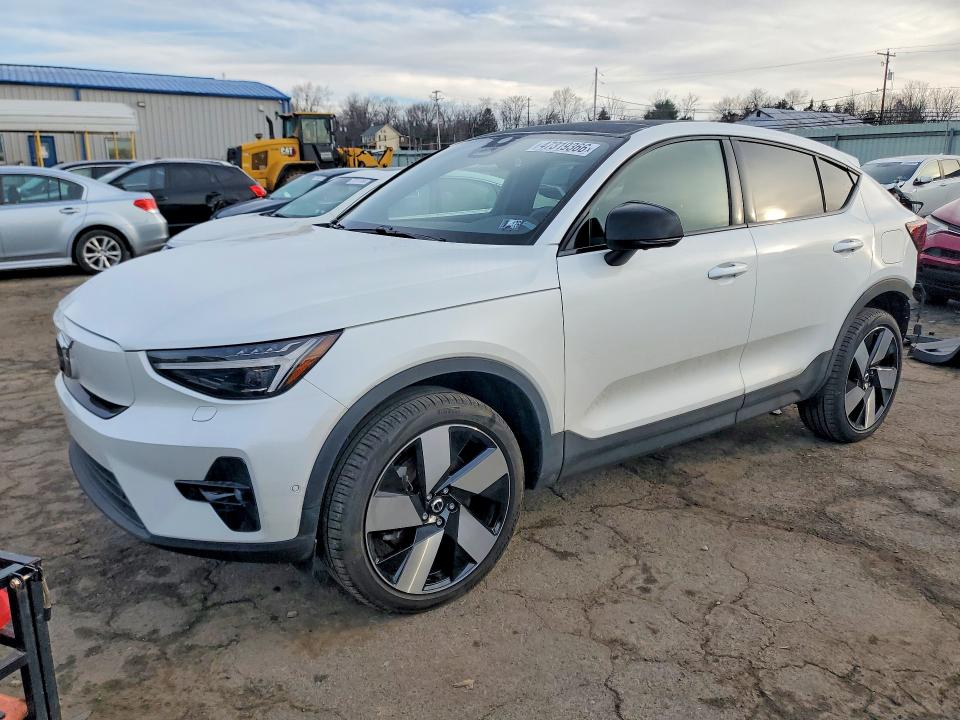 2023 VOLVO C40 — VIN YV4ED3GM1P2053970