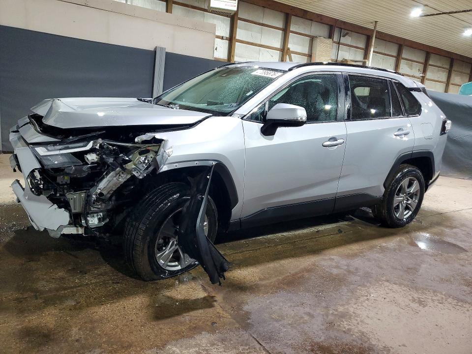 2024 TOYOTA RAV4 — VIN 2T3W1RFV2RW332500