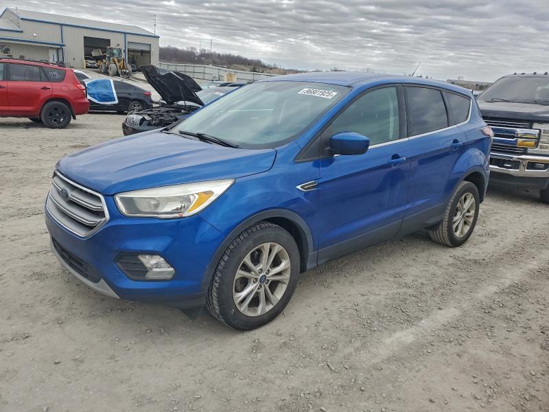 2017 FORD ESCAPE — VIN 1FMCU0GD2HUA13200