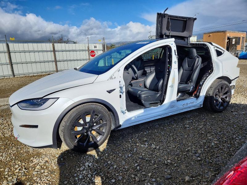 2023 TESLA MODEL X — VIN 7SAXCBE56PF400410