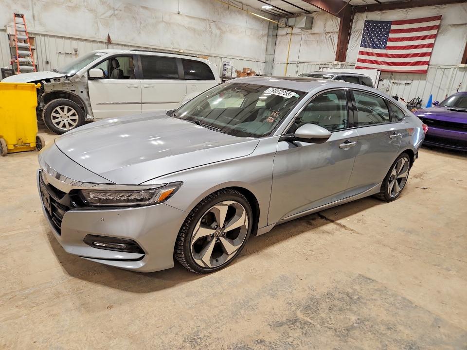 2018 HONDA ACCORD — VIN 1HGCV2F94JA050218