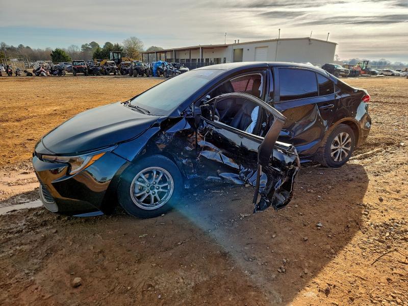2022 TOYOTA COROLLA — VIN JTDEAMDE7NJ057667