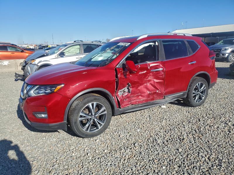 2017 NISSAN ROGUE — VIN JN8AT2MV4HW256667