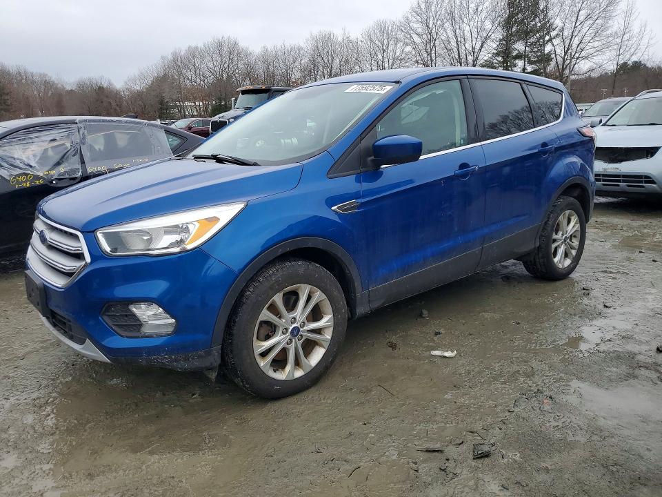 2017 FORD ESCAPE SE — VIN 1FMCU9GD9HUF00172