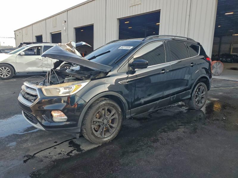 2018 FORD ESCAPE SE — VIN 1FMCU9GD5JUB00115