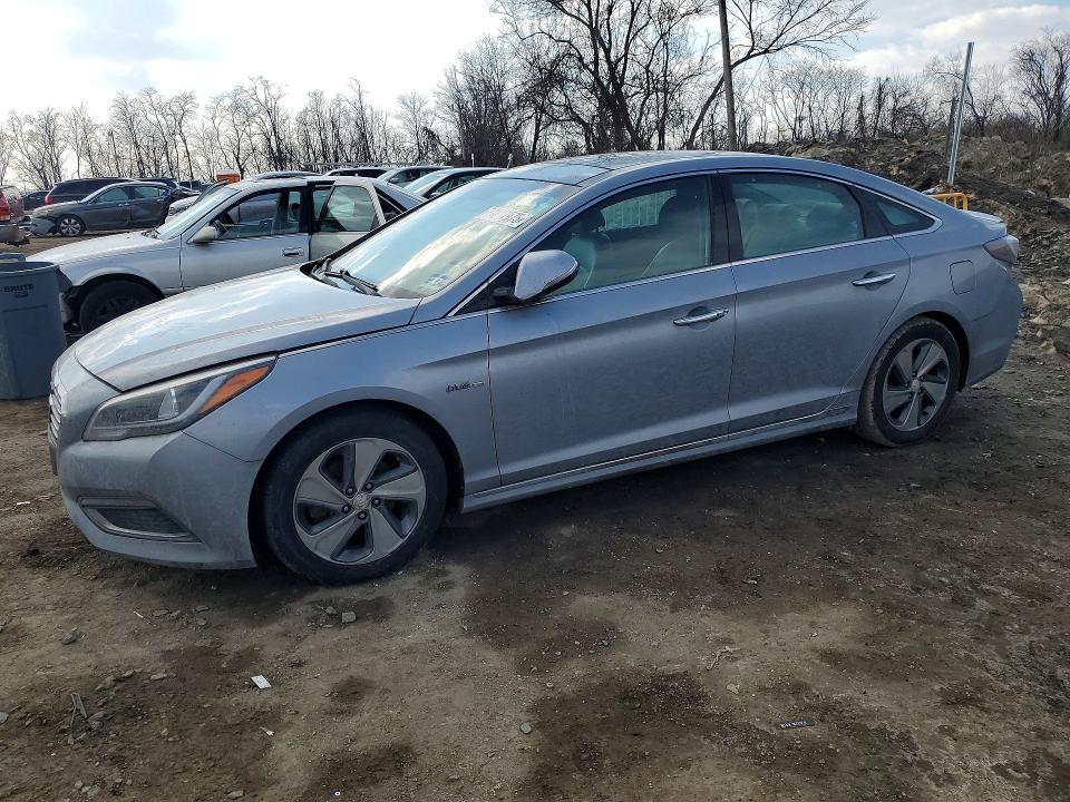 2016 HYUNDAI SONATA HYB — VIN KMHE34L11GA031704