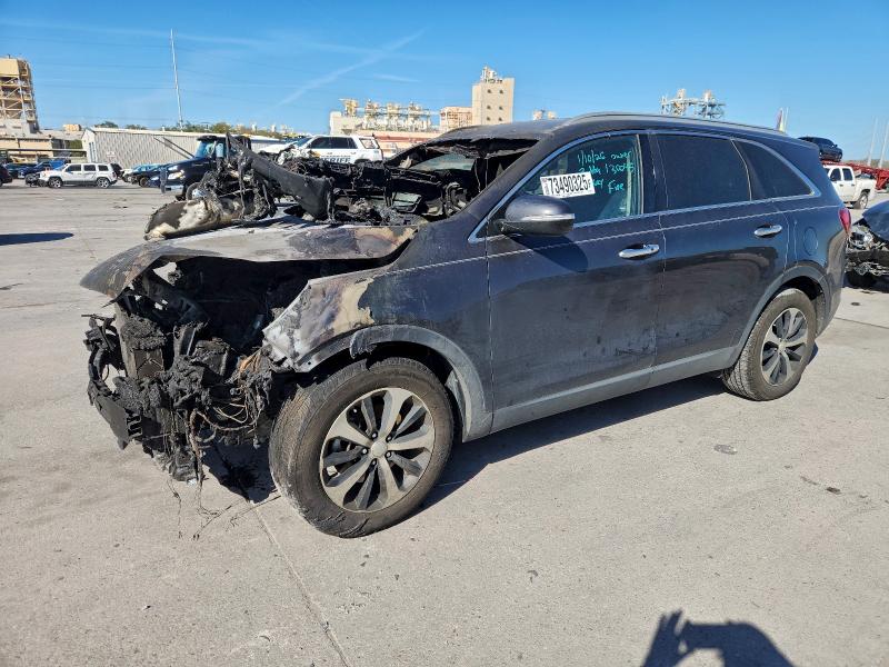 2016 KIA SORENTO EX — VIN 5XYPH4A17GG135860