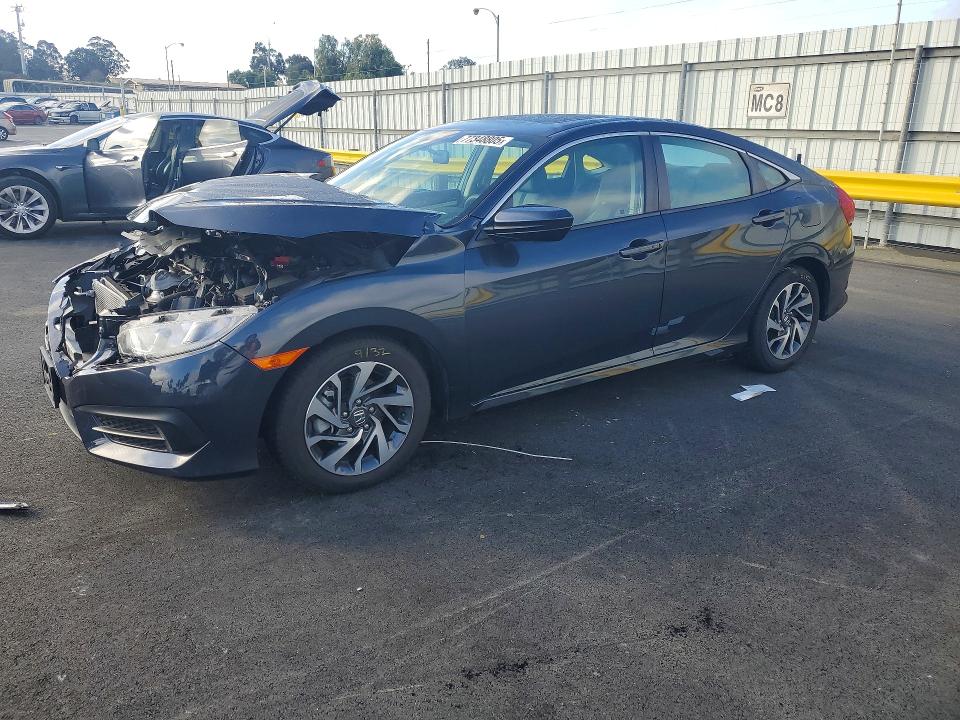 2017 HONDA CIVIC — VIN 2HGFC2F77HH563752