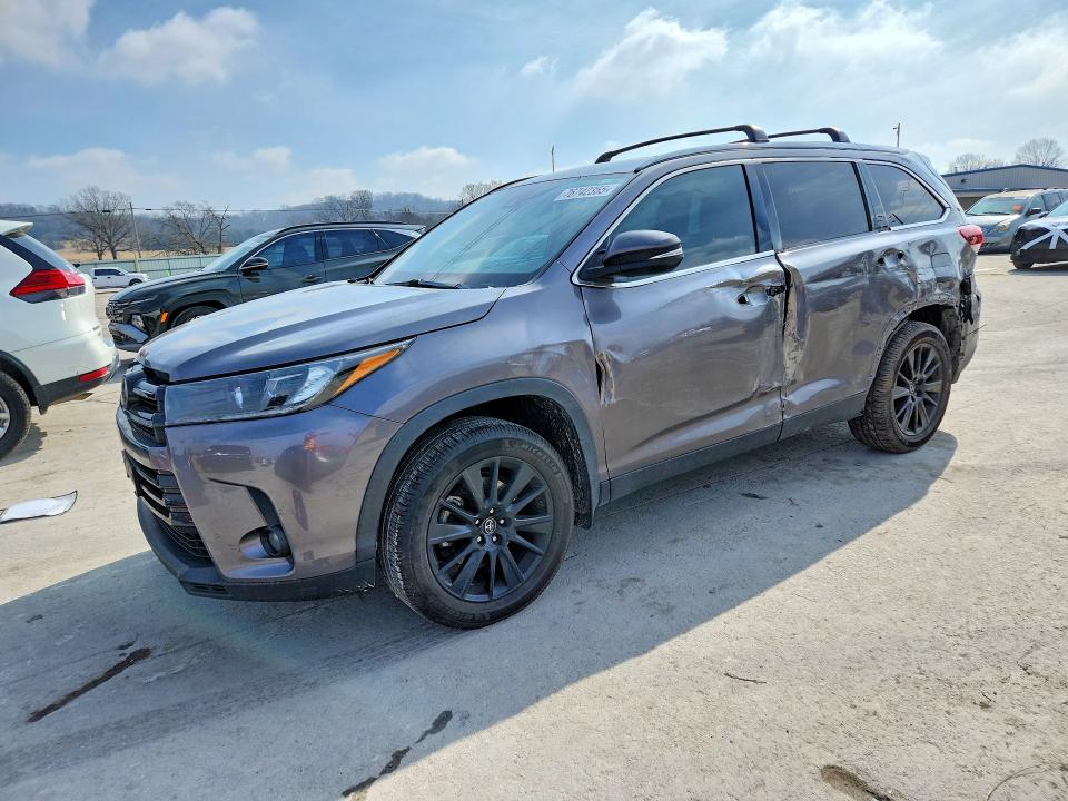 2019 TOYOTA HIGHLANDER — VIN 5TDJZRFH9KS609213